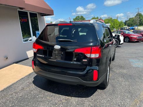 Used 2014 Kia Sorento LX AWD/4WD image 6