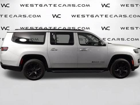 Used 2025 Jeep Wagoneer L Series II w/ Convenience Group I AWD/4WD image 55