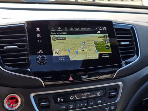 Certified 2024 Honda Passport TrailSport image 23