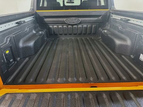 Certified 2022 Ford Maverick Lariat w/ Lariat Luxury Package image 8