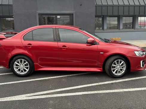 Used 2016 Mitsubishi Lancer ES image 2
