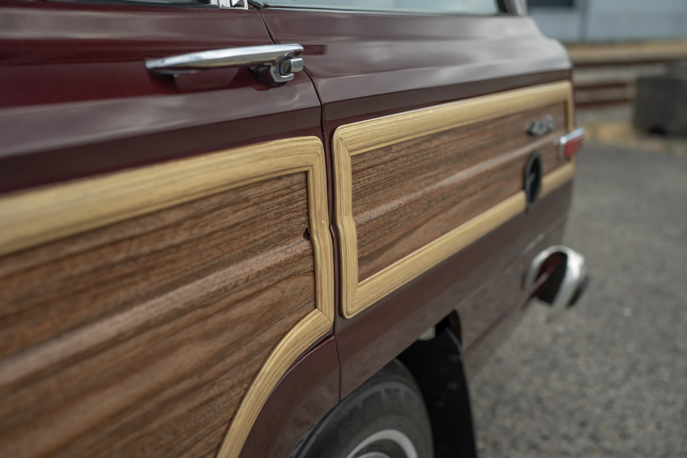Used 1987 Jeep Grand Wagoneer AWD/4WD image 74