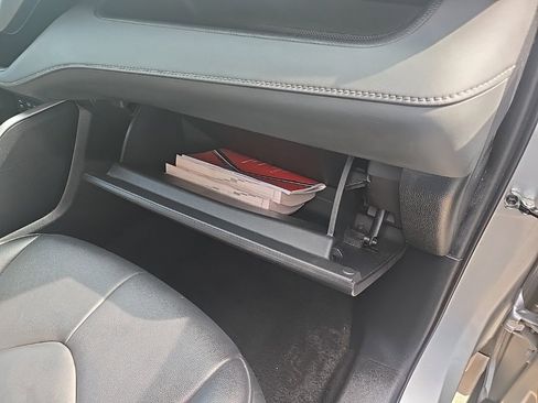 Used 2022 Toyota Highlander XLE image 76