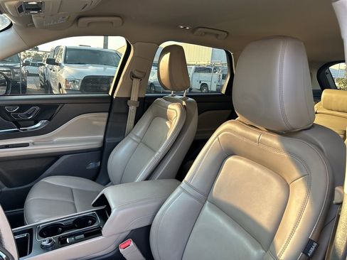 Used 2022 Lincoln Corsair FWD image 10