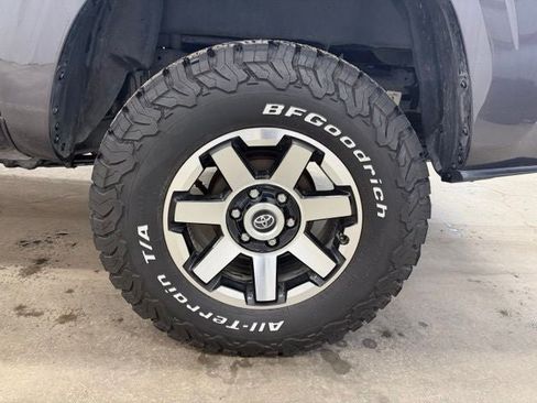 Used 2023 Toyota Tacoma SR AWD/4WD image 26