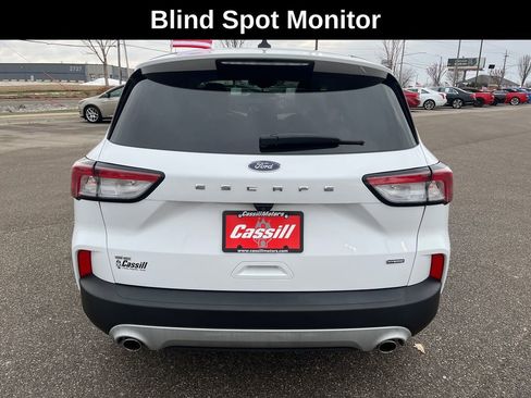 Used 2021 Ford Escape SE image 5