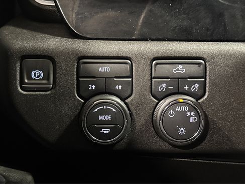 Used 2024 Chevrolet Silverado 1500 LT w/ Max Trailering Package image 20