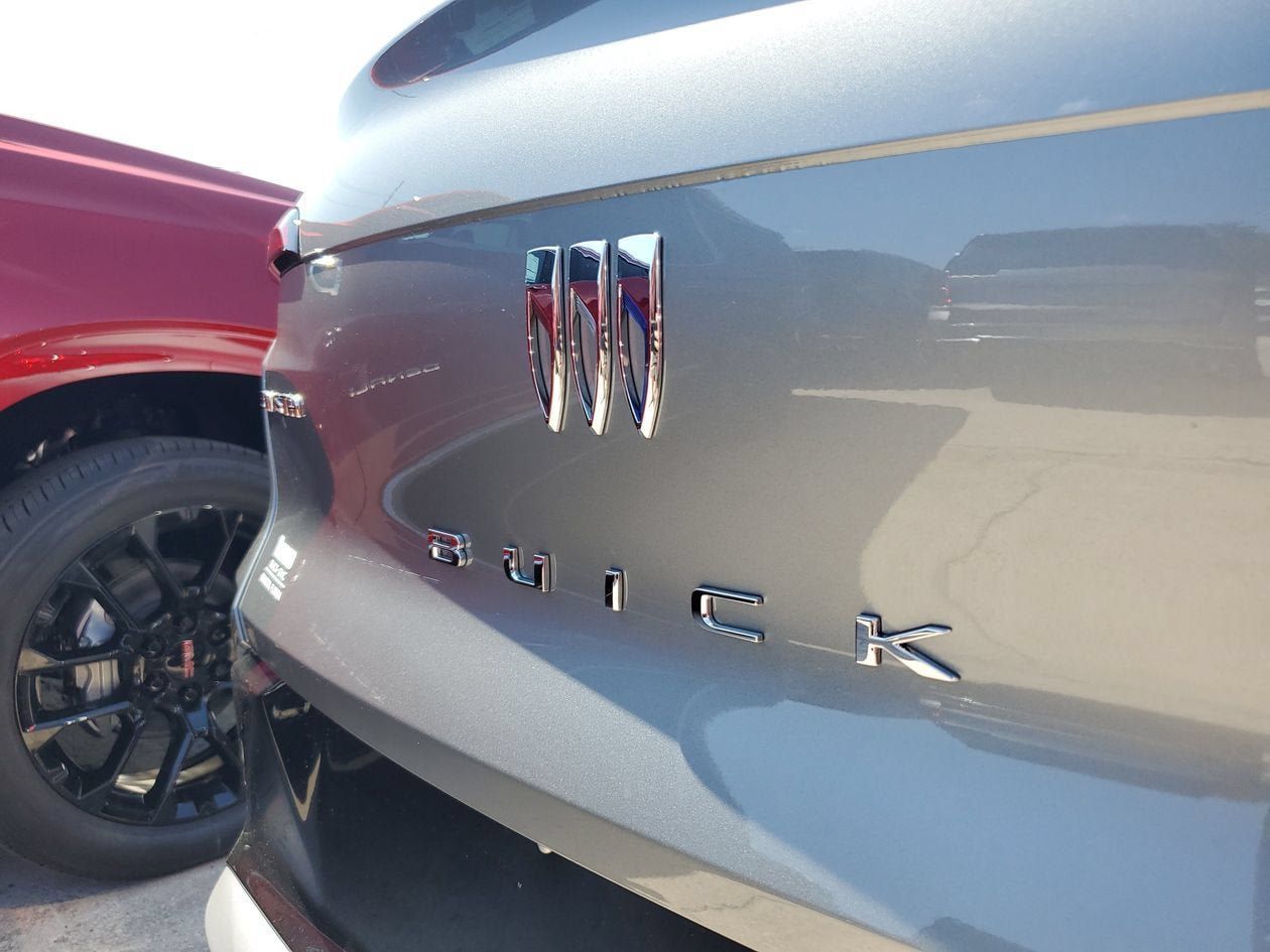 New 2026 Buick Envista Sport Touring w/ Convenience I Package FWD image 7