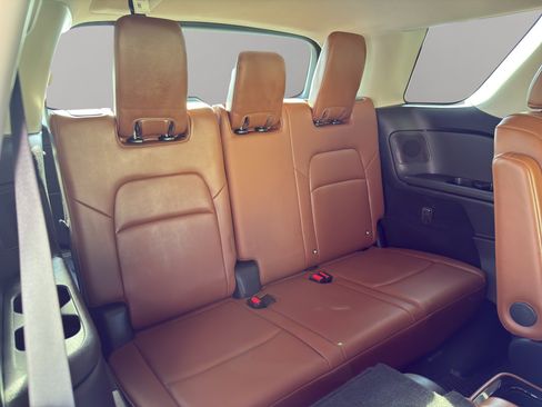 Used 2022 Nissan Pathfinder Platinum w/ Cargo Package image 27