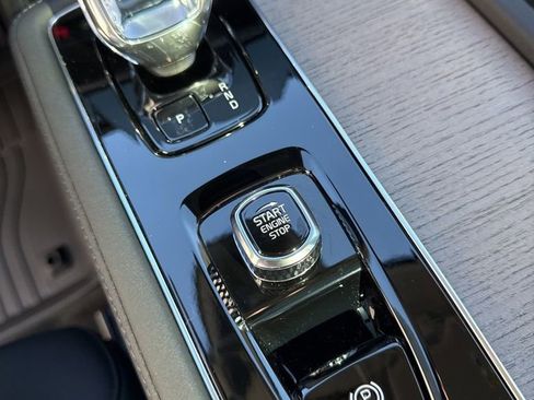 New 2026 Volvo XC90 B6 Plus w/ Protection Package Premier image 40