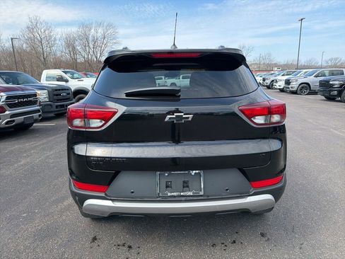 Used 2021 Chevrolet TrailBlazer LT w/ Convenience Package image 4