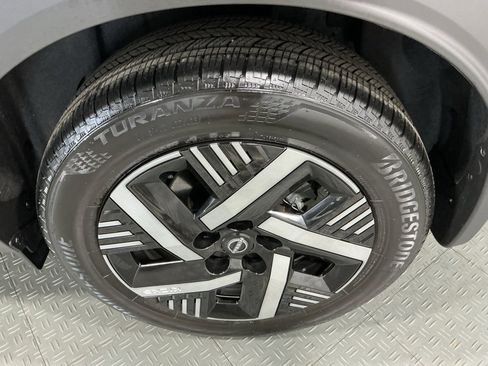 Used 2025 Nissan Kicks SV image 26