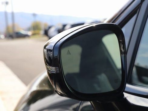 New 2026 Chrysler Pacifica Limited w/ S Appearance Package image 10