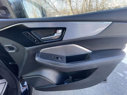 Used 2023 Acura MDX SH-AWD w/ Technology Package image 30