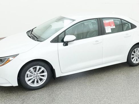 New 2026 Toyota Corolla LE w/ LE Premium Package FWD image 5