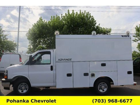 New 2025 Chevrolet Express 3500 w/ Power Convenience Package image 4