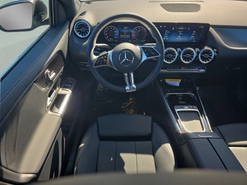 Certified 2026 Mercedes-Benz GLA 250 image 11