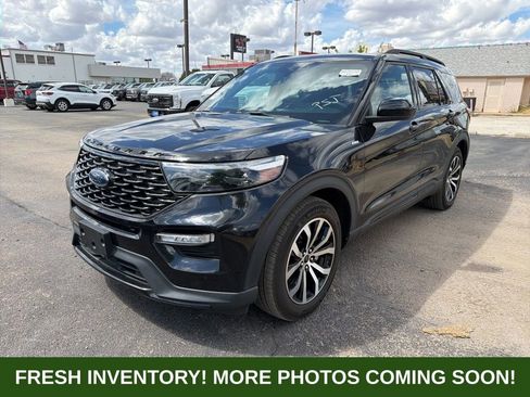 Used 2024 Ford Explorer ST-Line w/ Class IV Trailer Tow Package image 3