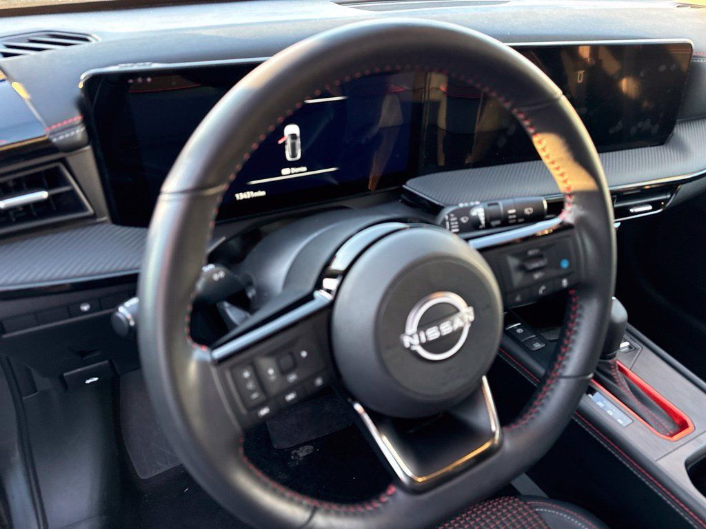 Used 2026 Nissan Kicks SR AWD/4WD image 9