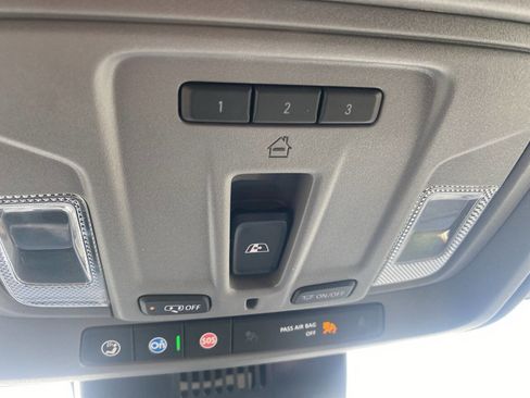 Used 2025 GMC Sierra 1500 Elevation w/ Preferred Package image 37