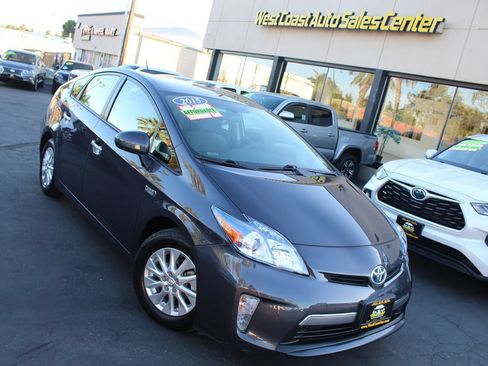 Used 2015 Toyota Prius Prime Plug-In Hybrid FWD image 37