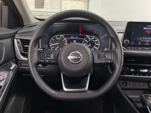 Used 2024 Nissan Rogue SV image 19