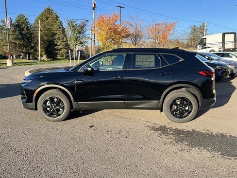New 2026 Chevrolet Blazer LT image 2