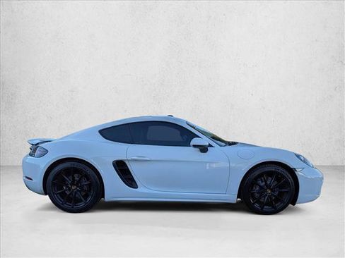 Used 2018 Porsche 718 Cayman image 4