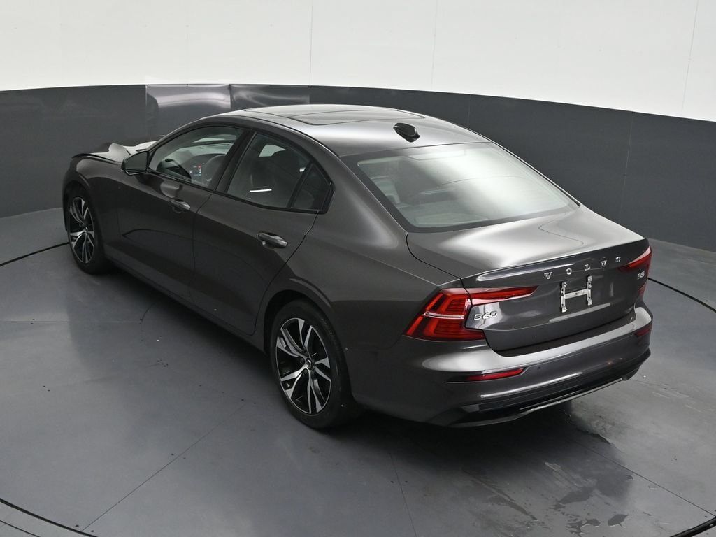 Certified 2024 Volvo S60 B5 Core FWD image 19