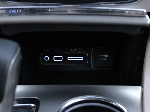 Used 2017 Jeep Grand Cherokee Limited w/ Luxury Group II image 38