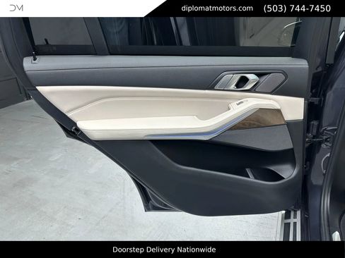 Used 2020 BMW X7 xDrive40i w/ Luxury Seating Package image 28