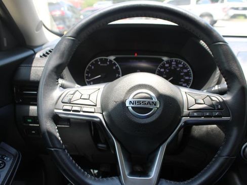 Used 2020 Nissan Sentra SV FWD image 10