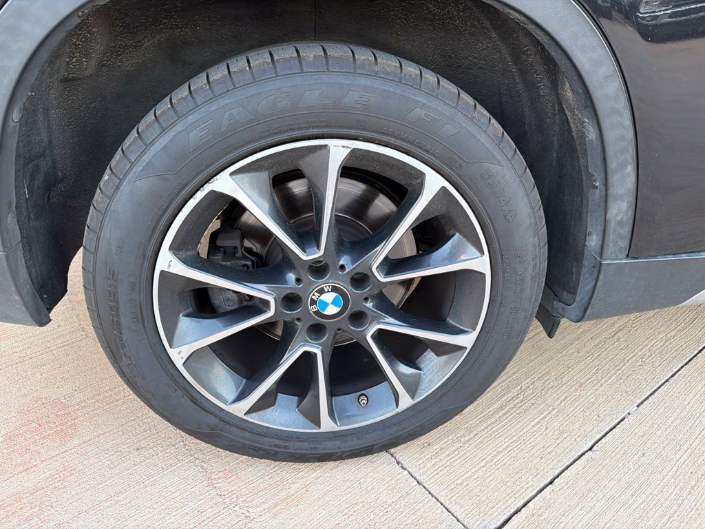 Used 2017 BMW X5 xDrive50i AWD/4WD image 11