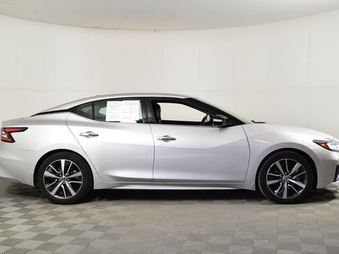 Used 2020 Nissan Maxima 3.5 SV w/ Floor Mat Group image 8