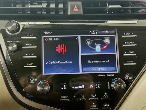 Used 2020 Toyota Camry XLE w/ Carpet Mat Package FWD image 21