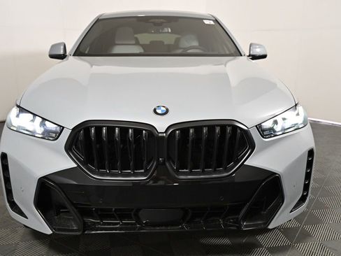 New 2026 BMW X6 xDrive40i w/ Executive Package image 3