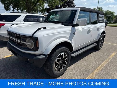 Used 2023 Ford Bronco Outer Banks AWD/4WD image 2