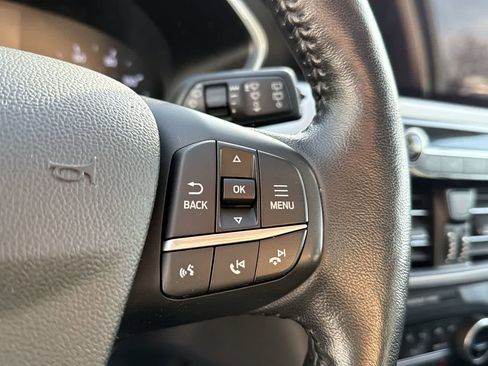 Used 2020 Ford Escape SEL image 27