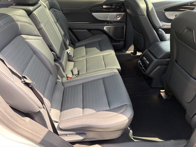 New 2026 Lincoln Nautilus Reserve AWD/4WD image 16