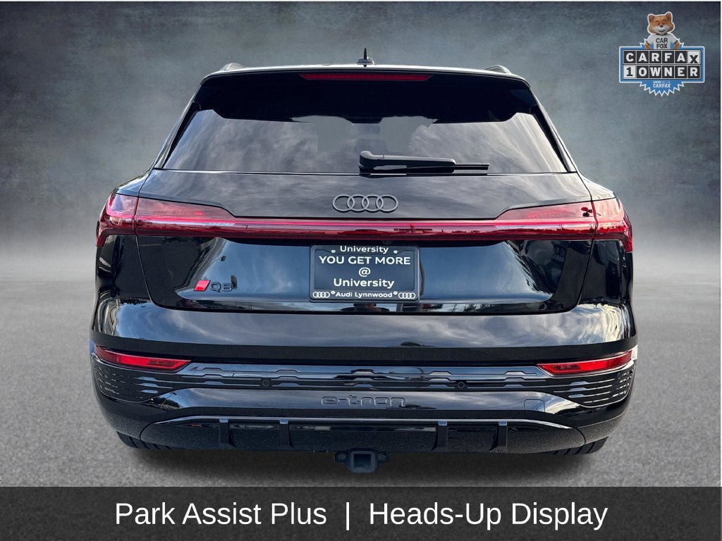Used 2024 Audi Q8 e-tron Prestige w/ Prestige Package AWD/4WD image 8