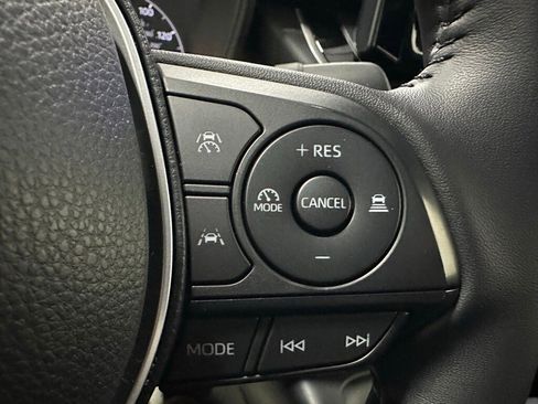 Used 2025 Toyota Corolla SE image 20