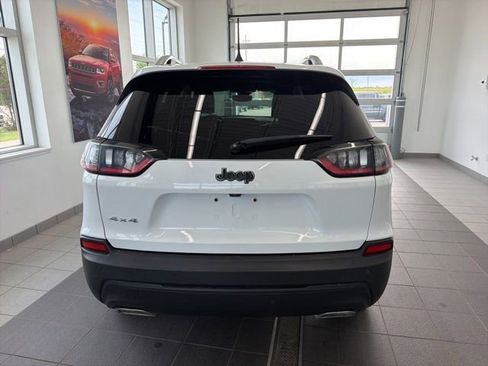 Used 2020 Jeep Cherokee Latitude Lux w/ Comfort/Convenience Group AWD/4WD image 4