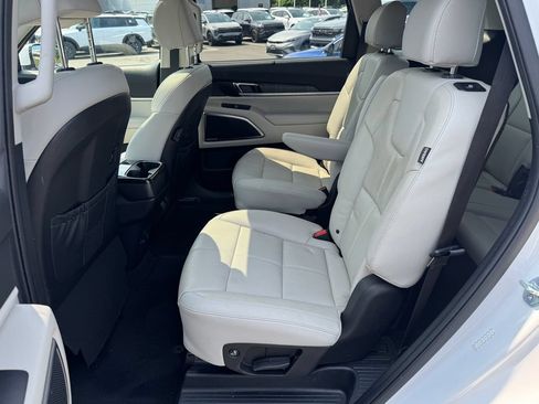 Used 2024 Kia Telluride SX AWD/4WD image 38