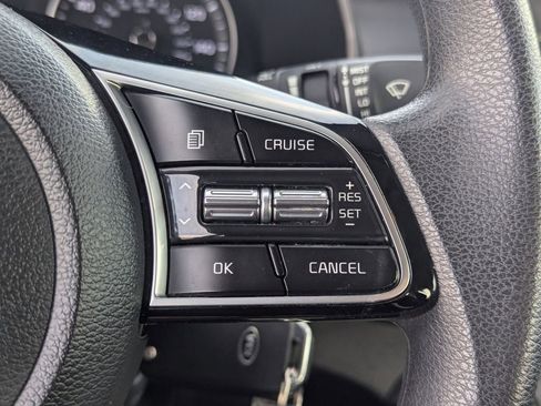 Used 2021 Kia Forte LXS FWD image 16