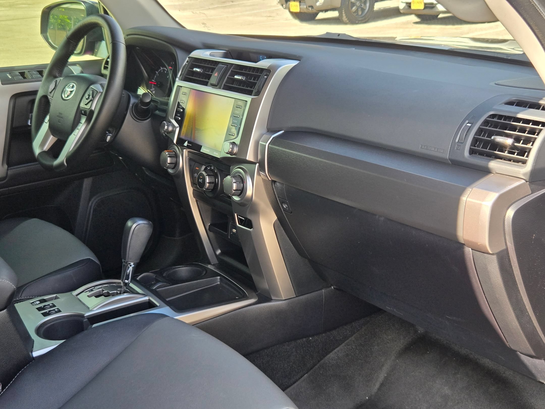 Used 2022 Toyota 4Runner SR5 Premium w/ Moonroof Package RWD image 29