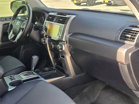 Used 2022 Toyota 4Runner SR5 Premium w/ Moonroof Package RWD image 29