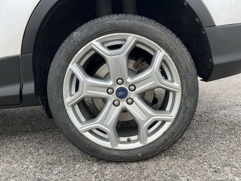 Used 2017 Ford Escape Titanium image 12