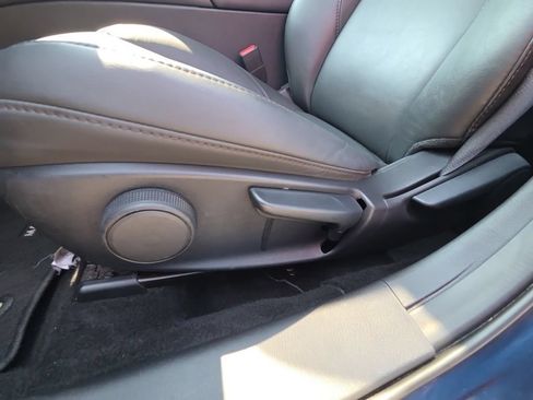 Used 2024 MAZDA MAZDA3 s FWD image 28