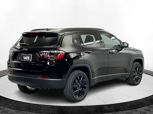New 2026 Jeep Compass Latitude AWD/4WD image 5