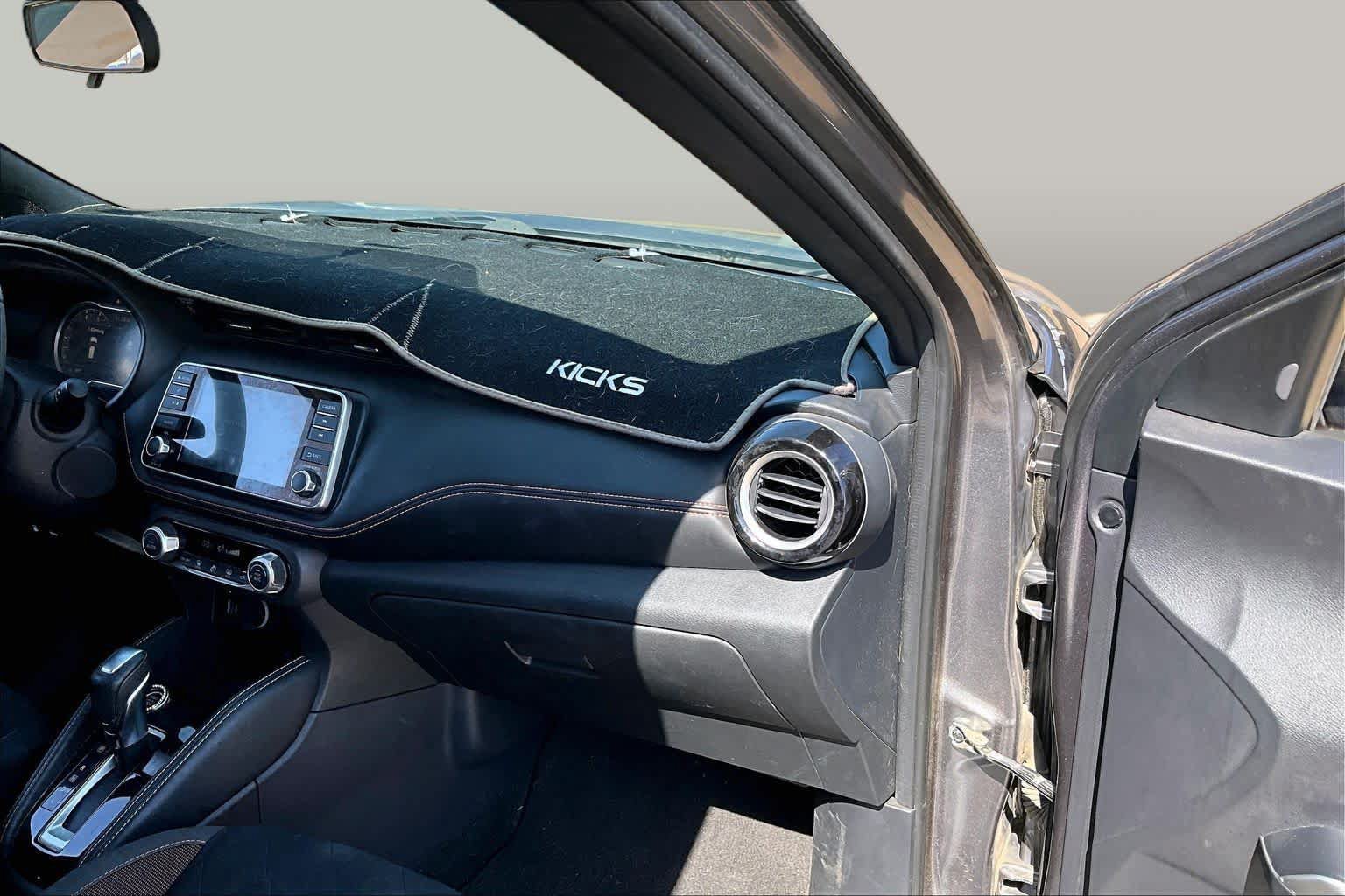 Used 2018 Nissan Kicks SR w/ Exterior Package FWD image 15